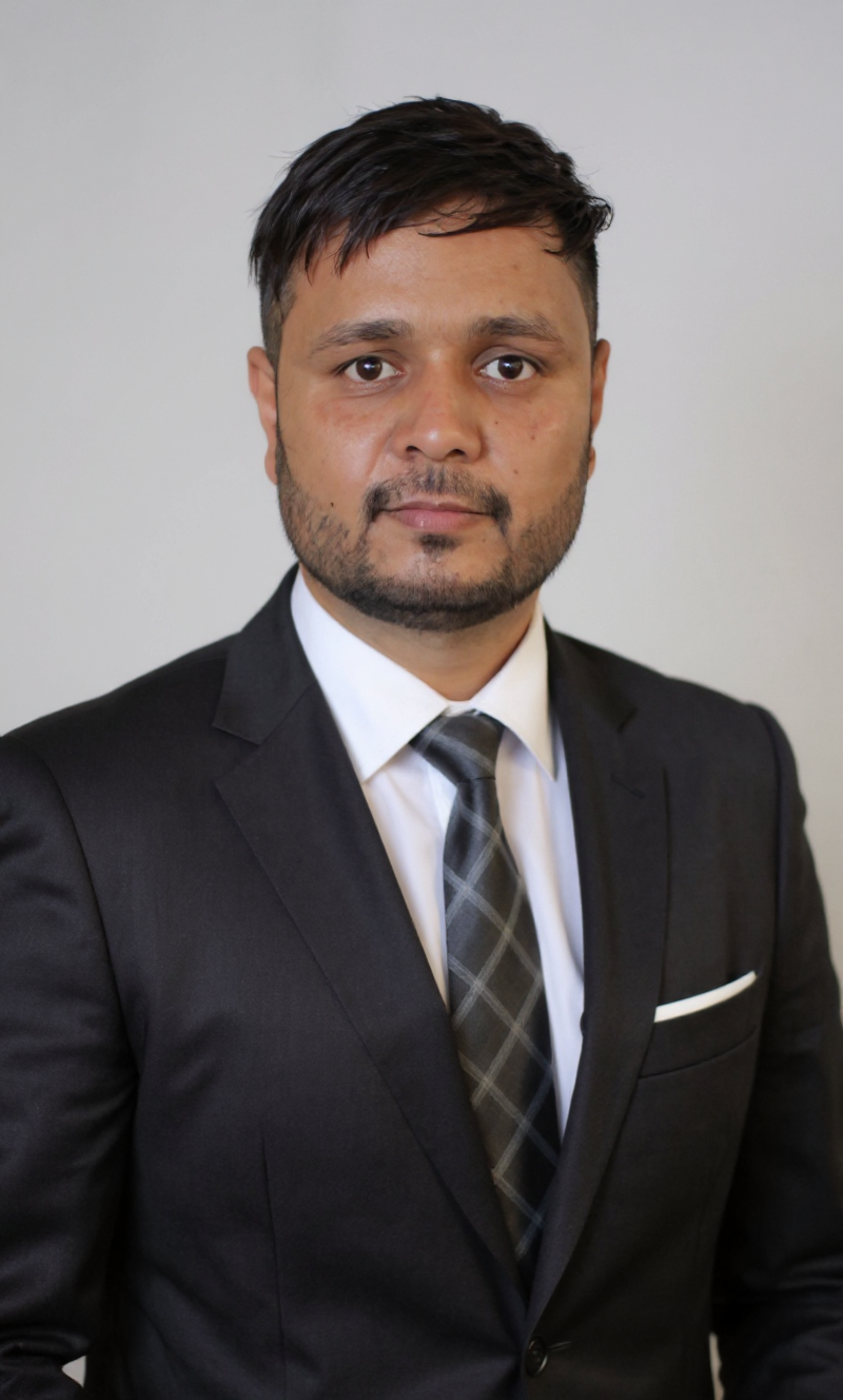 Mahesh Karande - Professional Profile Picture